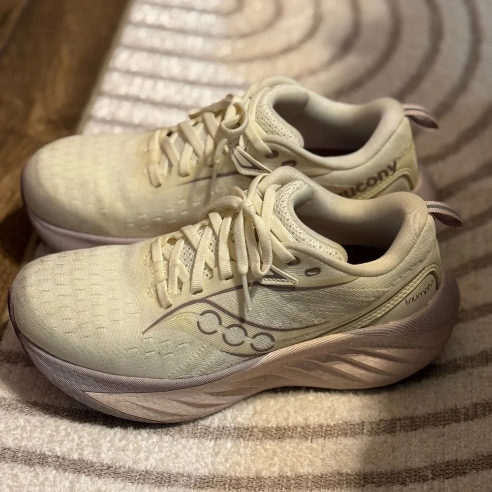 Saucony Women's Beige Athletic Shoes - Picture 2 of 4